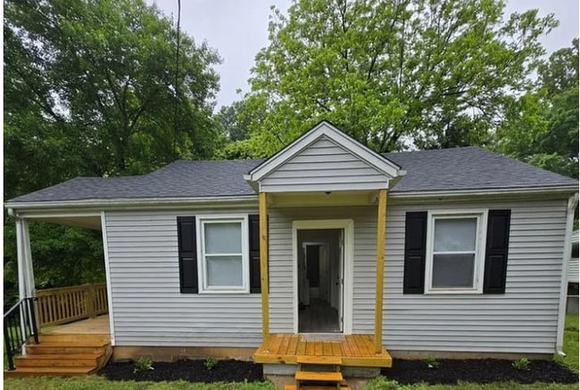 Building Photo - 1140 Sylvan Ave