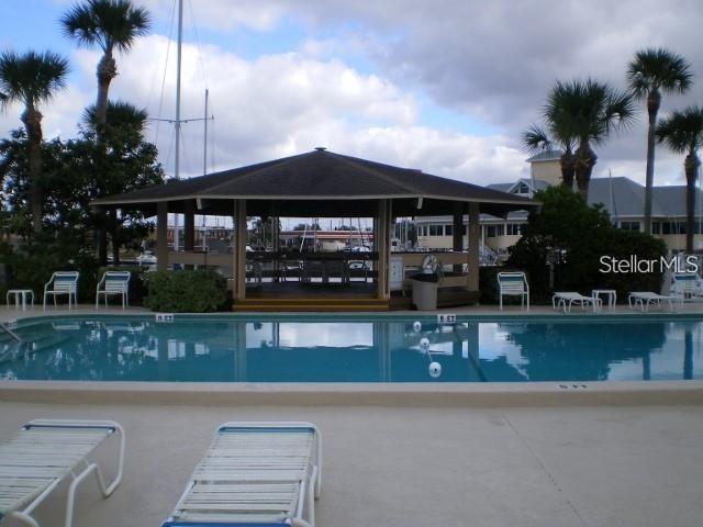 Building Photo - 4939 Floramar Terrace