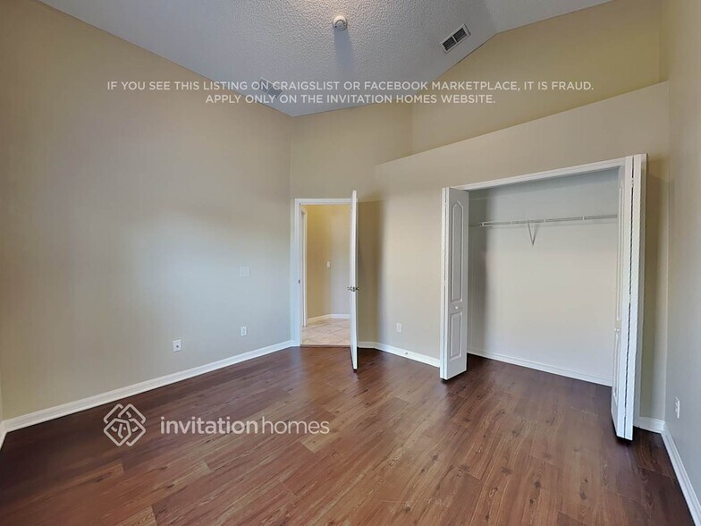 Building Photo - 731 Bridgeway Blvd