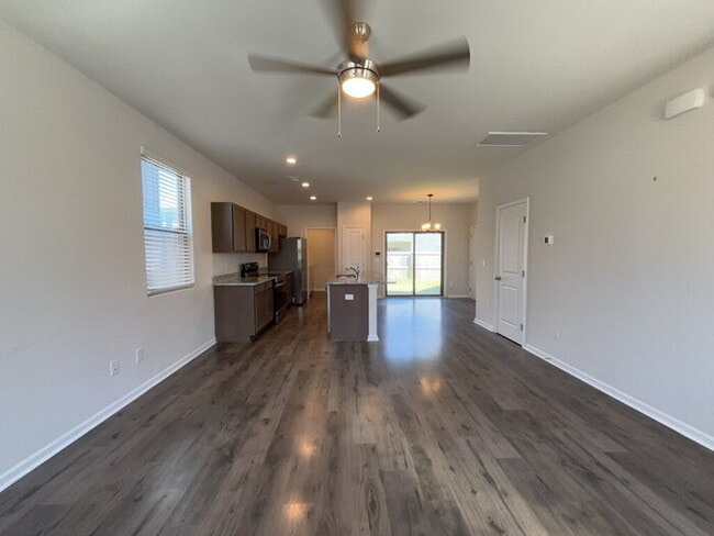 Building Photo - 1012 Berry Patch Cir