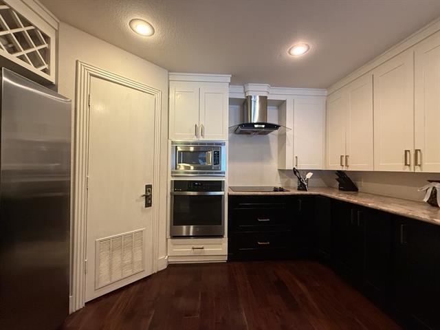 Building Photo - 1323 St Joseph St