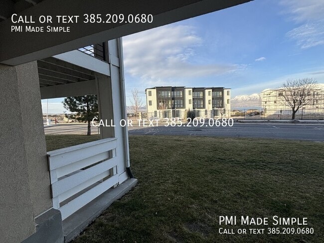 Building Photo - 2302 S Long Dr
