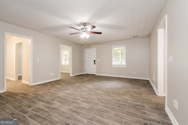 Building Photo - 6492 Will Dupree Ln