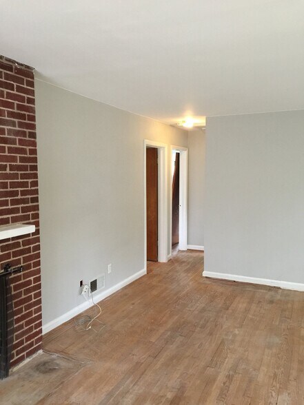 Building Photo - 6712 41st Ave