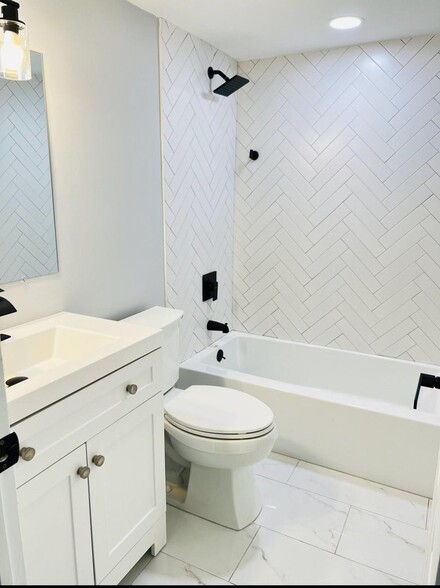 Building Photo - 314 Sunshine Dr