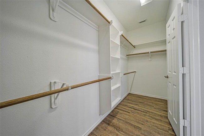 Building Photo - 3630 Avalon Spring Ln