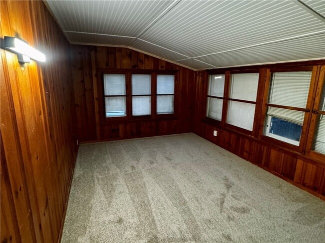 Building Photo - 153 Holmes Rd