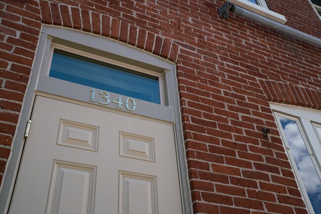 Building Photo - Chelsea Avenue Court