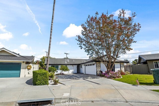 Building Photo - 5952 Par Cir