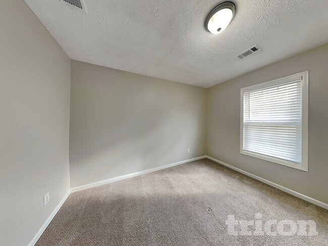 Building Photo - 2725 Archer Way