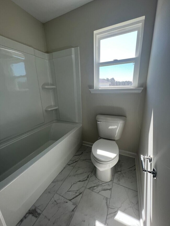 Building Photo - 105 Keats Grove Ct