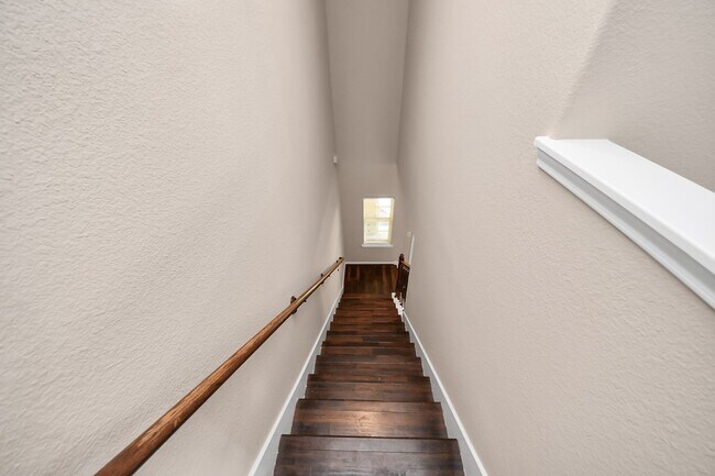 Building Photo - 7214 Baitland Dr