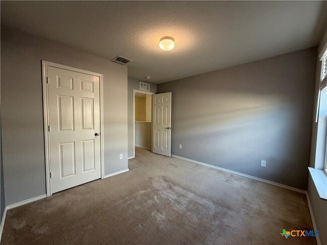 Building Photo - 323 Mistflower