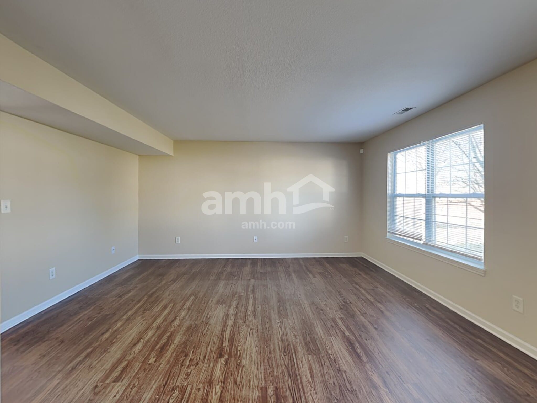 Building Photo - 7214 Dublin Ln