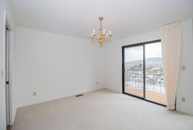 Building Photo - Spacious 3 Bed/2 Bath Flat with Stunning City Views | AMSI | Alexandr Metlinski
