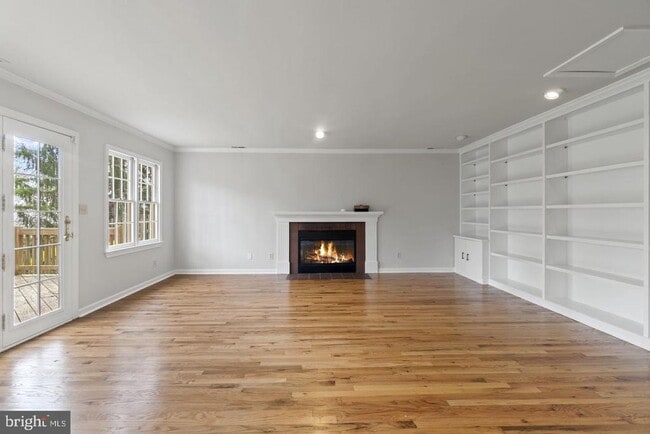 Building Photo - 11817 Becket St