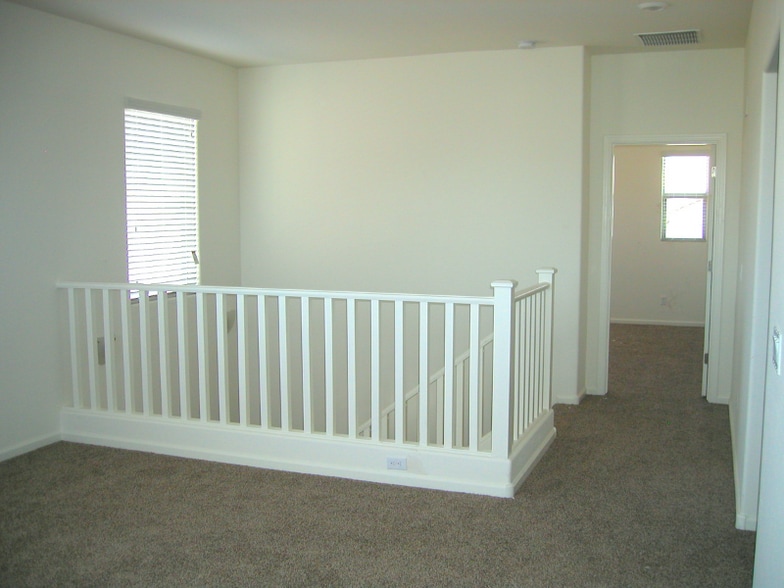 Building Photo - 1730 W Lacewood Pl