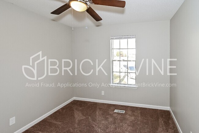 Building Photo - 3109 Fieldstone Cir