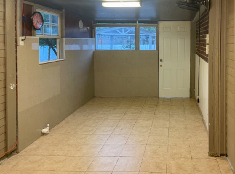 Building Photo - 2420 Creek Crossing Ct