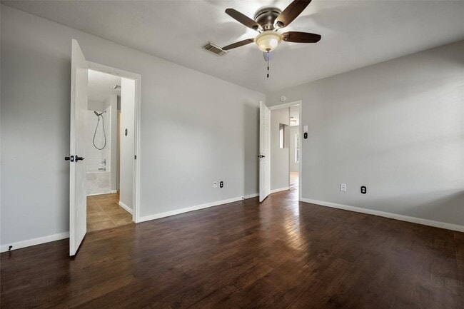 Building Photo - 18103 Gravenhurst Ln
