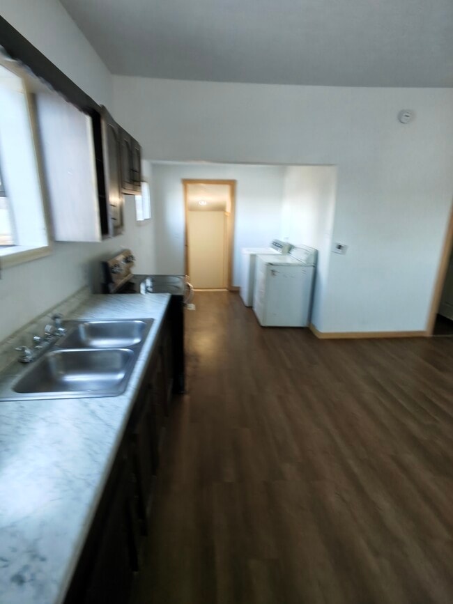 Building Photo - 2782 Latulle Ave