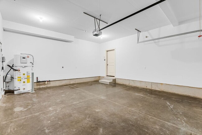 Building Photo - 2115 NW 17th Pl