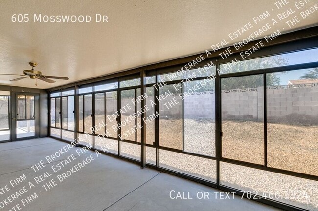 Building Photo - 605 Mosswood Dr