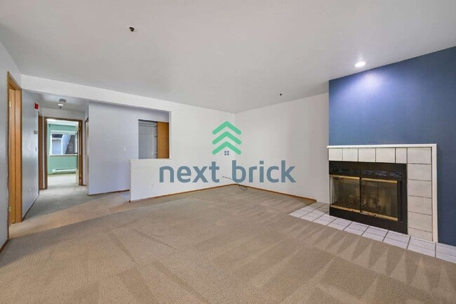 Building Photo - 2 Bedroom, 2 Bathroom Condominium Available for Rent