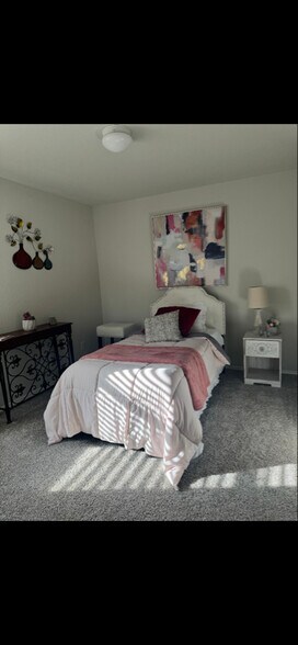 Building Photo - 21430 Chester Cliff Ln