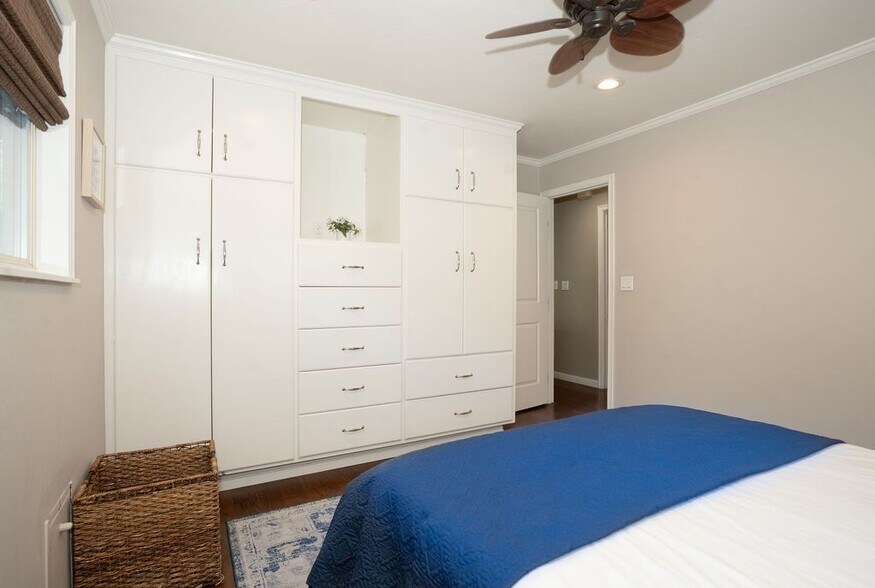 Building Photo - 24933 Faulhorn Dr