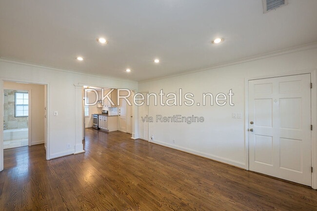 Building Photo - 55 Delmont Dr NE