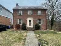 Building Photo - 6415 Broad St