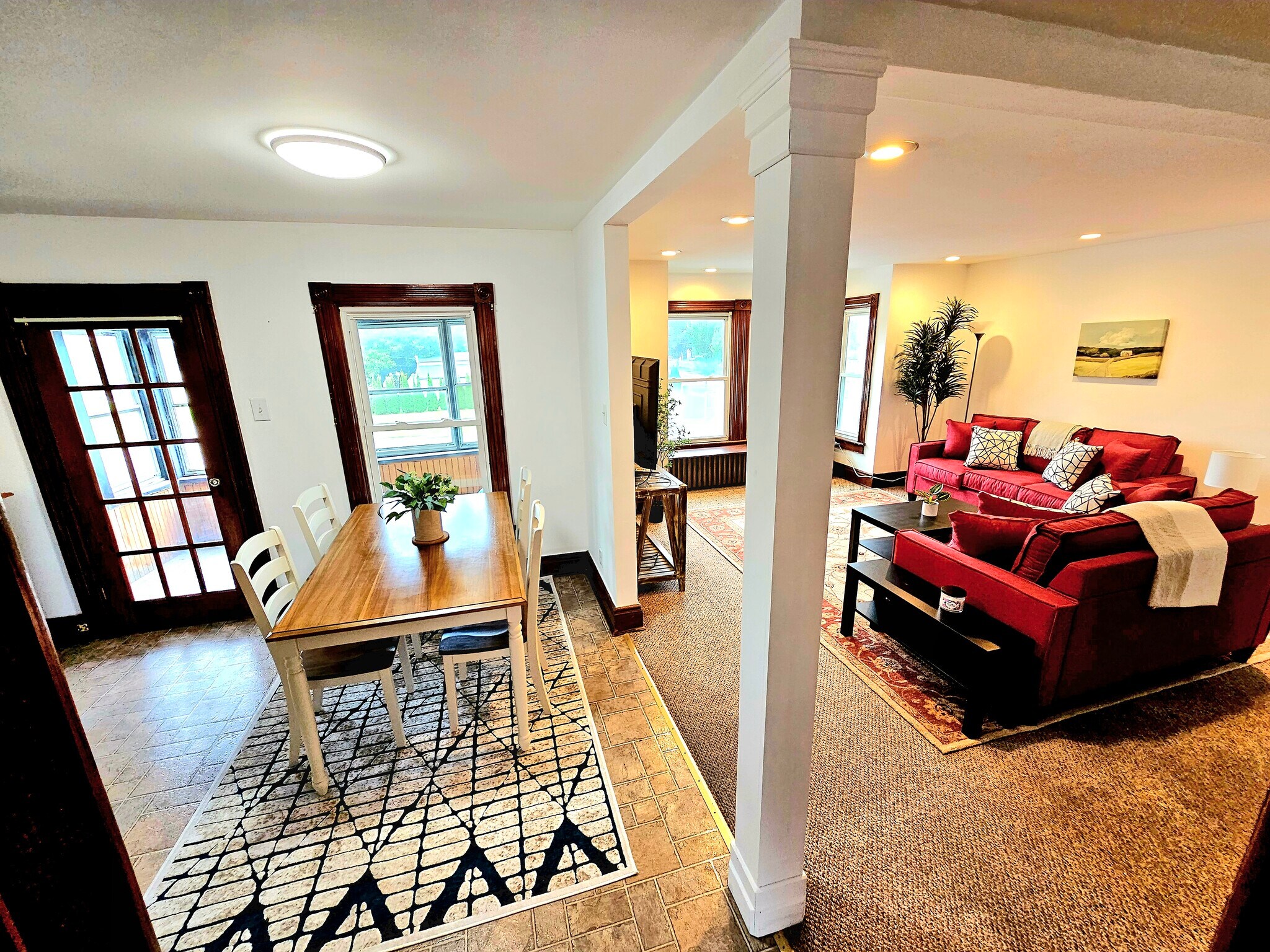 Building Photo - 223 Union Ave