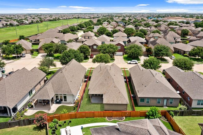 Building Photo - 4211 Ponderosa Hills Ln