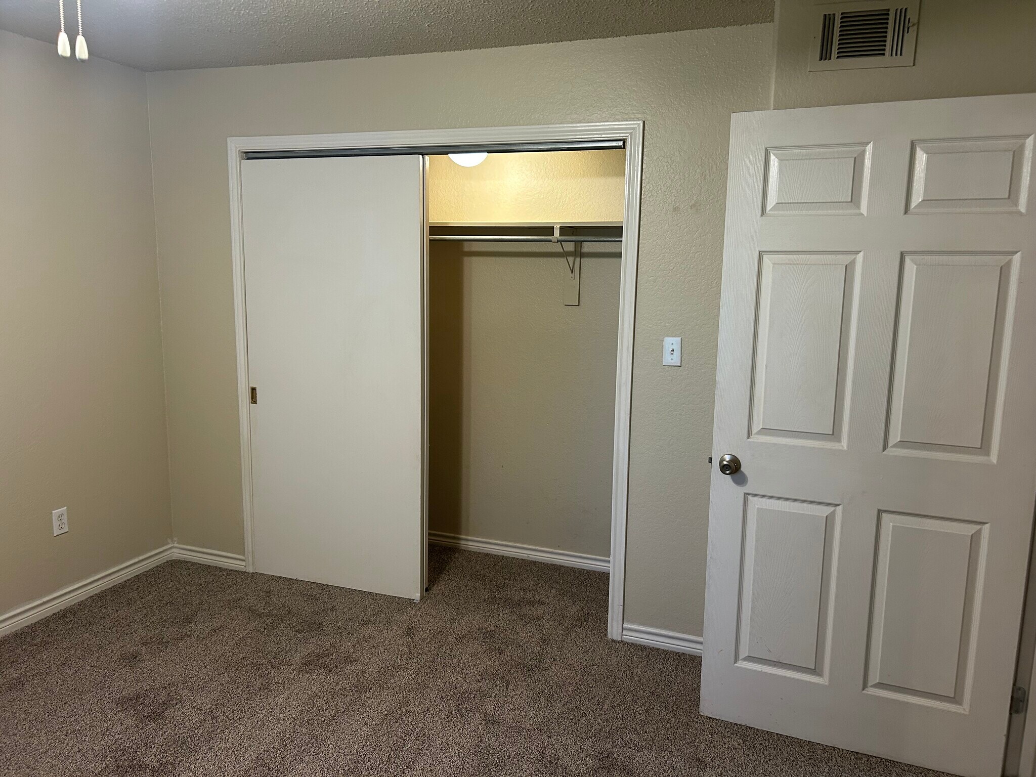 Bedroom 2 - 112 Tawakoni Trl