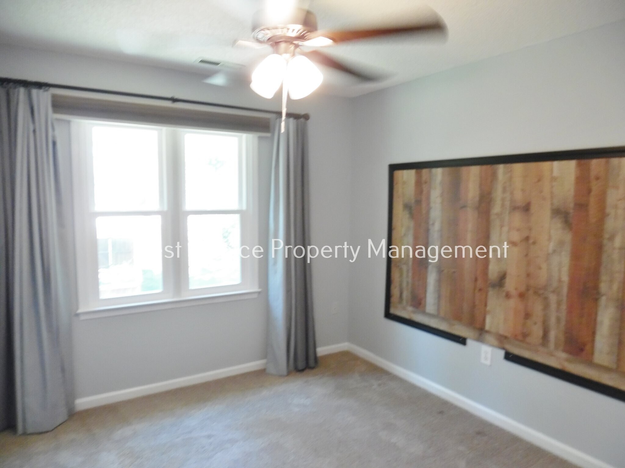 Building Photo - 5 Fallsburg court