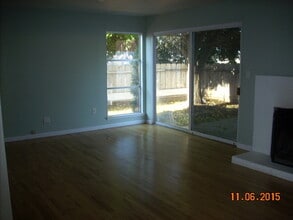 Building Photo - 2700 Dewitt Ave