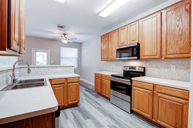 Building Photo - Serenity on the Greenbelt in Stonebridge Ranch