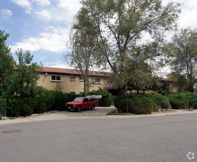 Sundance Buffet Apartments 1680 Beeler St Aurora CO 80010 Apartment