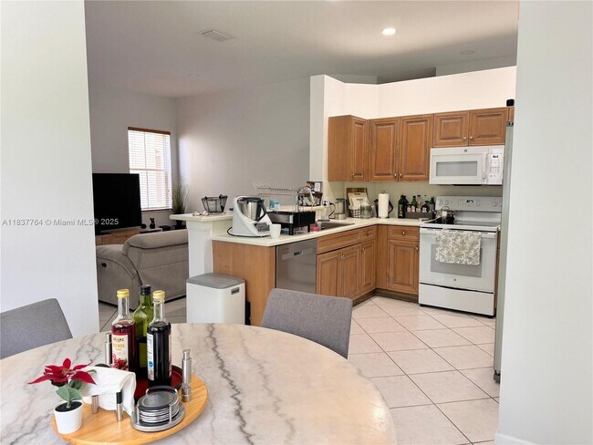 Building Photo - 1074 Bluewood Terrace