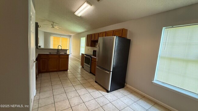Building Photo - 8366 Rocky Creek Dr
