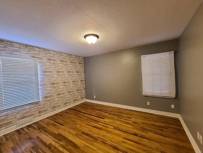 Building Photo - 3425 Owen St