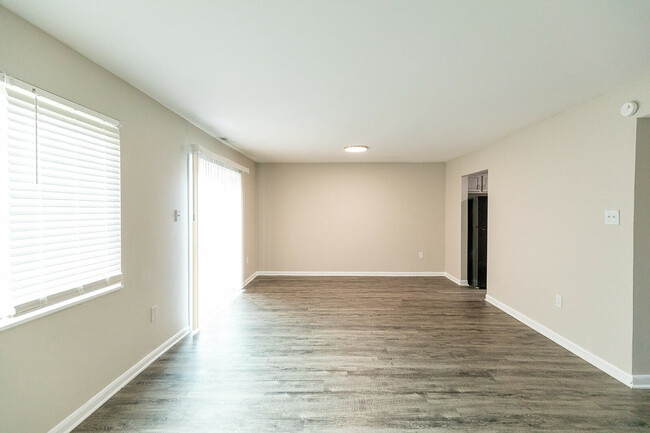 Living Area - Hillcrest Townhomes