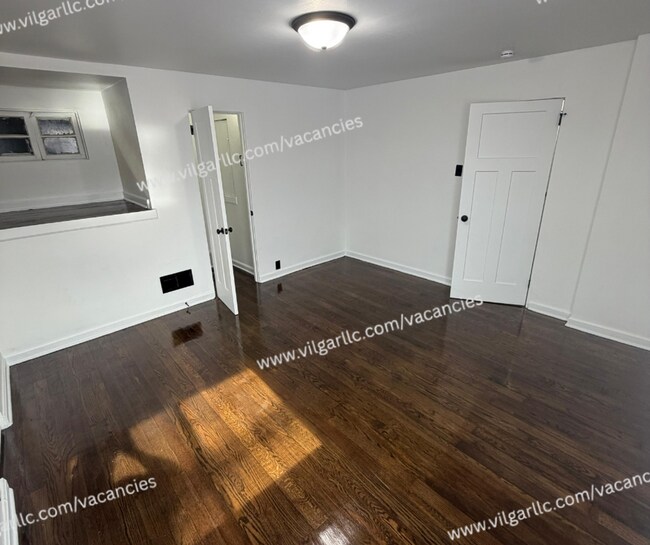 Building Photo - 600 W 46th Ave