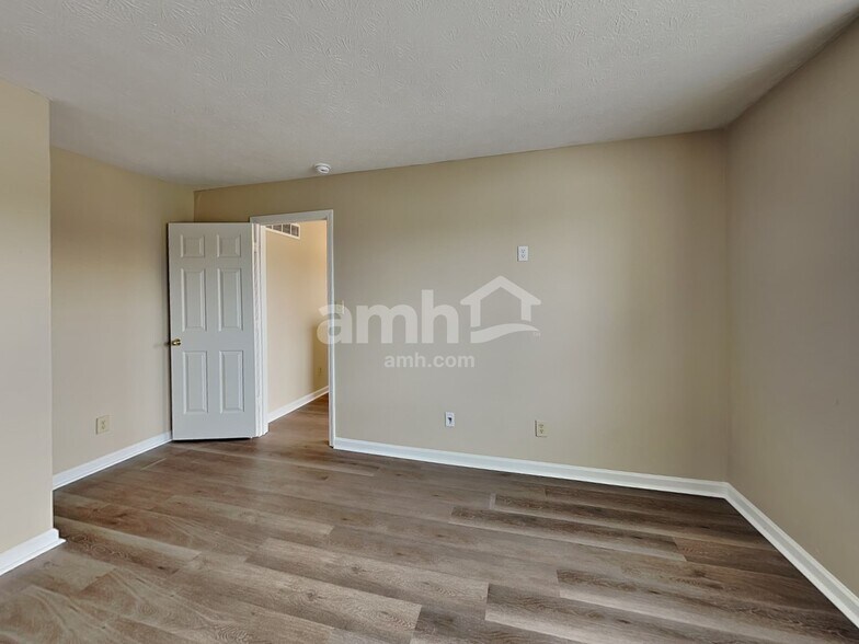 Building Photo - 5627 Wynridge Ct