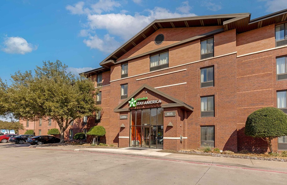 Building Photo - Furnished Studio-Dallas - Las Colinas - Me...