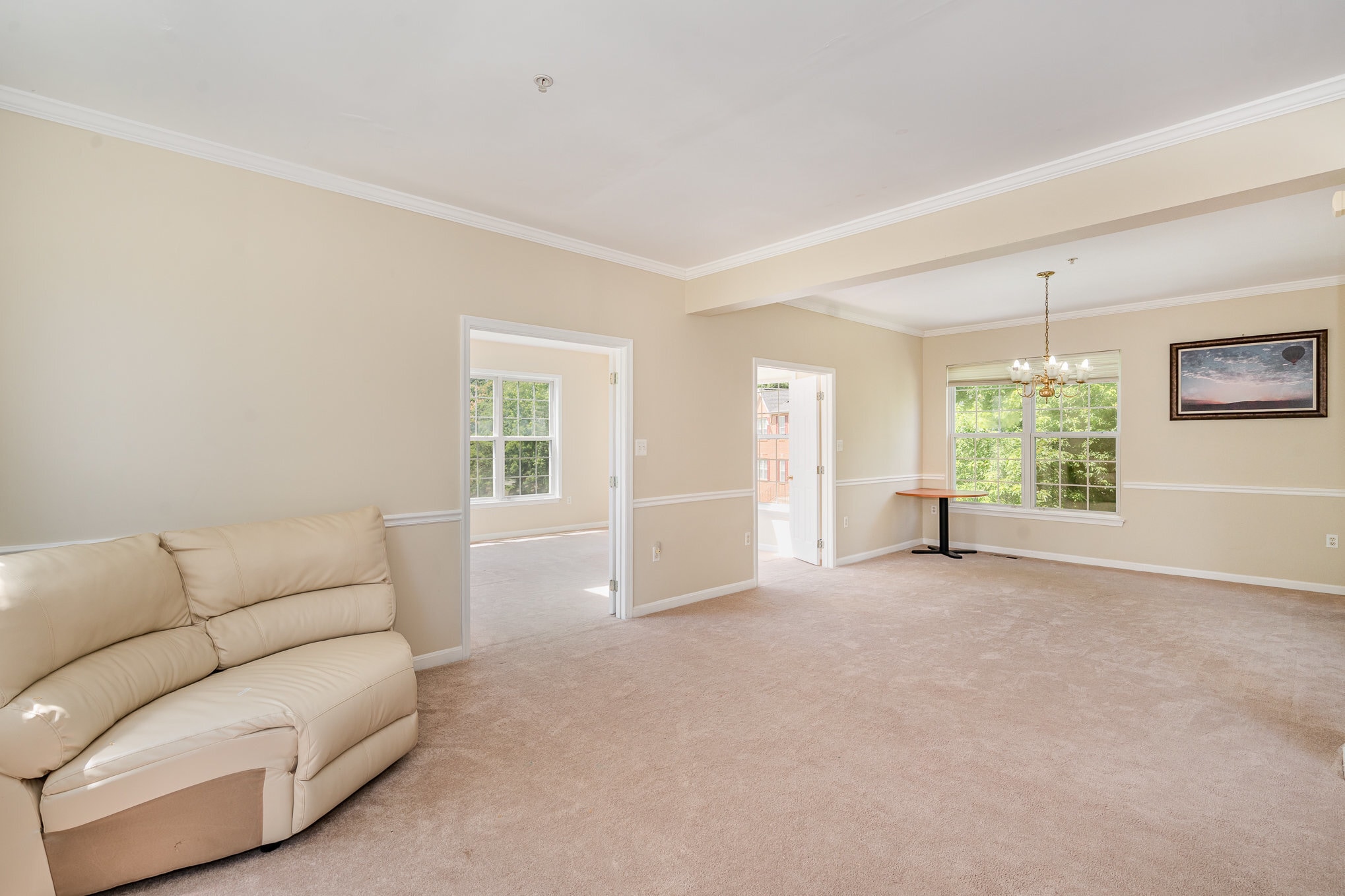 Building Photo - 200 Woodgreen Cir