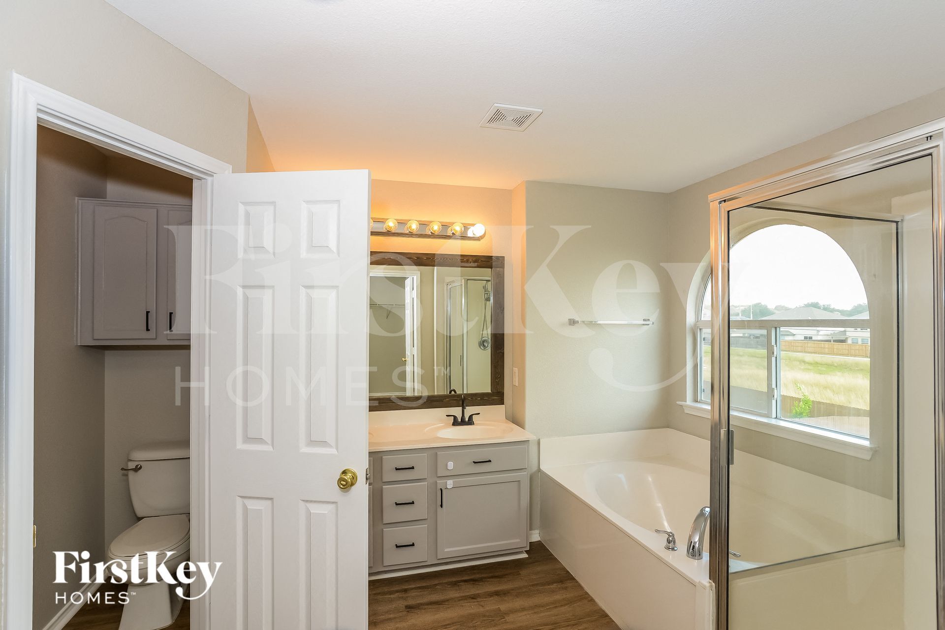 Building Photo - 10106 Caspian Ledge