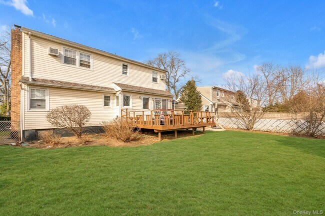 Building Photo - 1815 Schermerhorn St