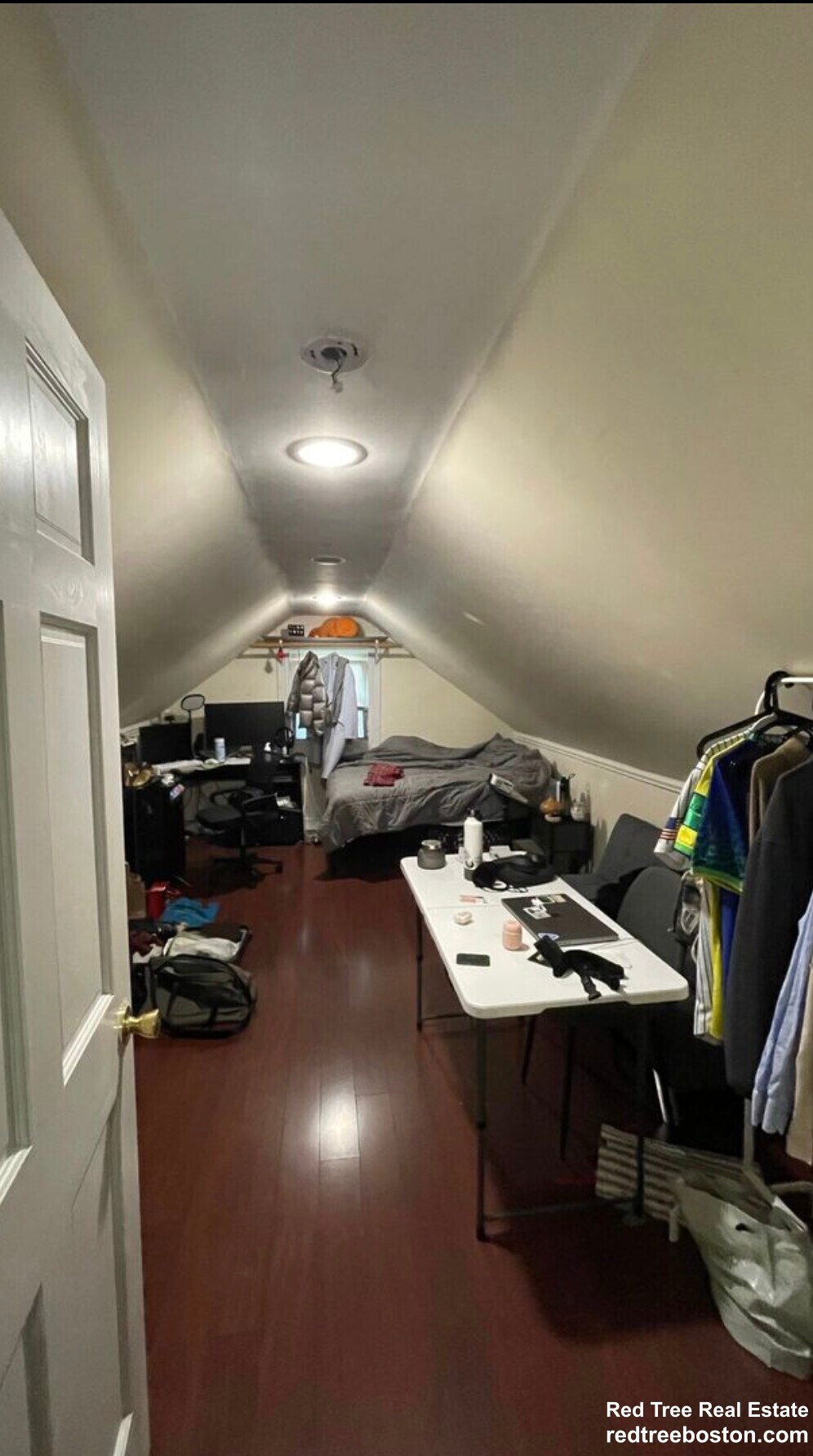 Building Photo - 4 Iroquois St